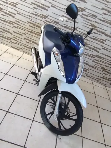 vendo Honda Blz 125. Ex . Branca ano.2023 único dono 