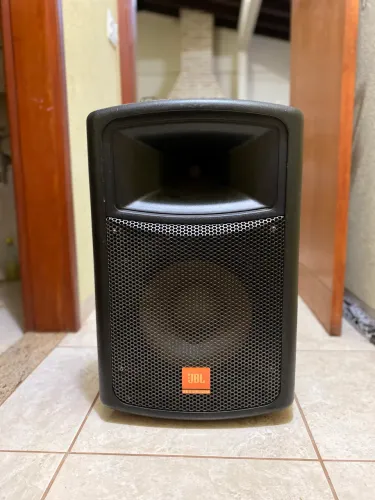 Vendo Caixa JBL Selenium semi novo 