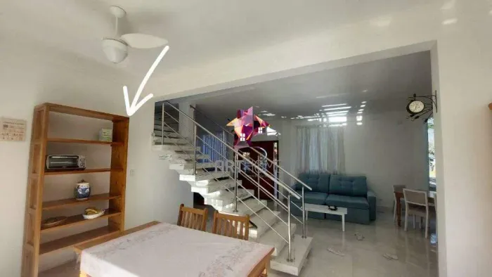 Casa em condomínio fechado para locação!