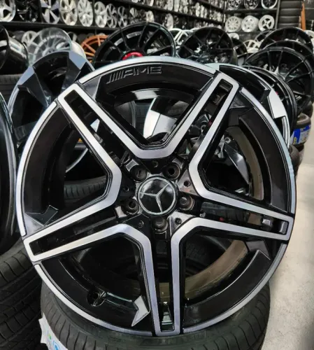 Jogo de rodas Mercedes C300 AMG aro 20