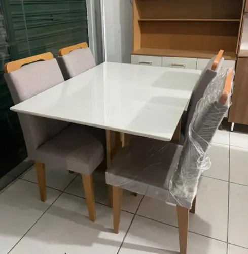 Mesa de Jantar 1.20x90 tampo de vidro 
