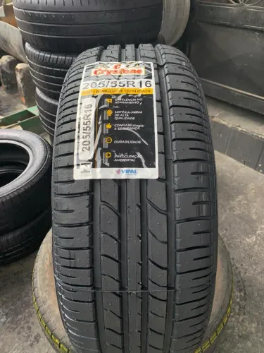 Pneu Crystone 205/55R16