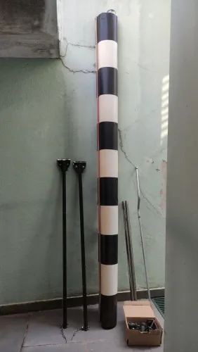 Toldo preto e branco 