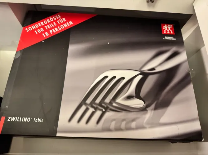 Faqueiro Zwilling 100pcs novo