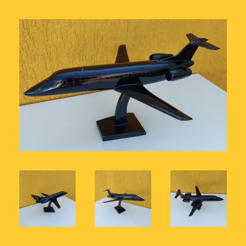 Avião miniatura