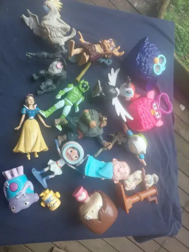 Lote de brinquedos varios ver fotos...