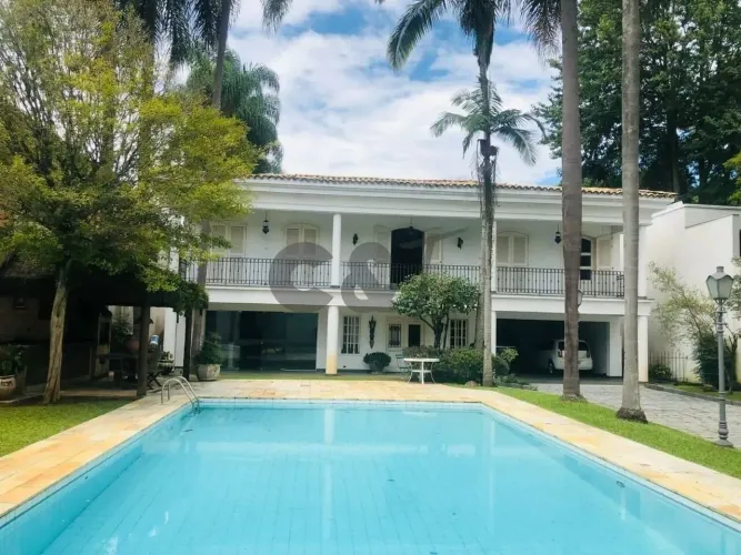 Sobrado - 5 Dormitórios (Suítes) à Venda ou para Alugar no Alto da Boa Vista - São Paulo/S