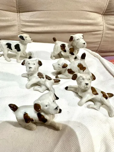 Coleção de Miniaturas de Cães ou gatos de Porcelana