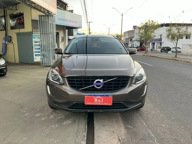 Volvo XC 60 T-5 Kinetic 2.0 245cv FWD 5P 2016