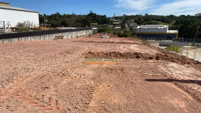 TERRENO à venda com 3094.14m² por R$ 2.900.000,00 no bairro Mato Limpo - CAMPO MAGRO / PR