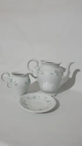 Lote Bule leiteira pires porcelana Schmidt leia descrição 