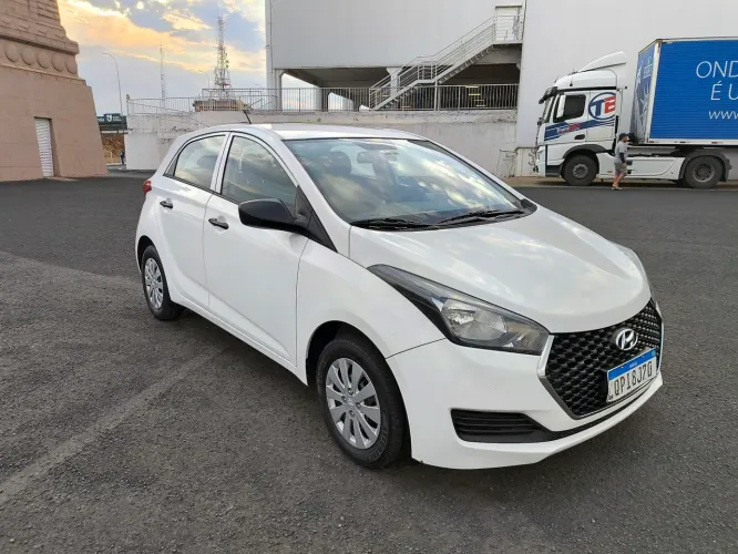 Hyundai HB20 Unique 1.0 Flex 12V Mec. 2019