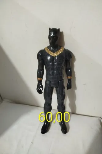 Boneco de açao pantera negra