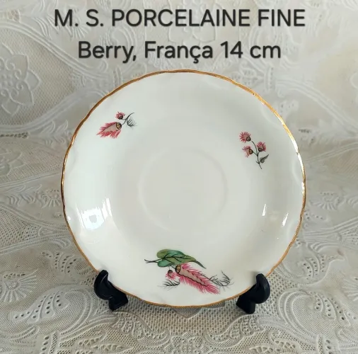 Pra Coleção! Pratinho Decorativo M.S. Porcelaine Fine de Berry