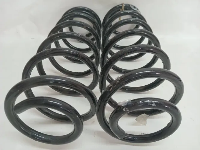 Par Molas Traseiras Ford New Fiesta Originais Usada