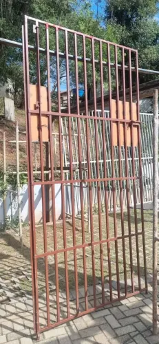 Vendo portão/ grade de metalon galvanizado