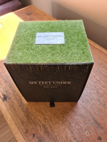Six Feet Under (A Sete Palmos) The Complete Series Limited Box + Coleção Completa Nacional