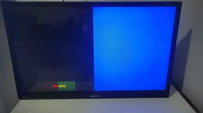 Vendo TV 32 polegadas com defeito no LED