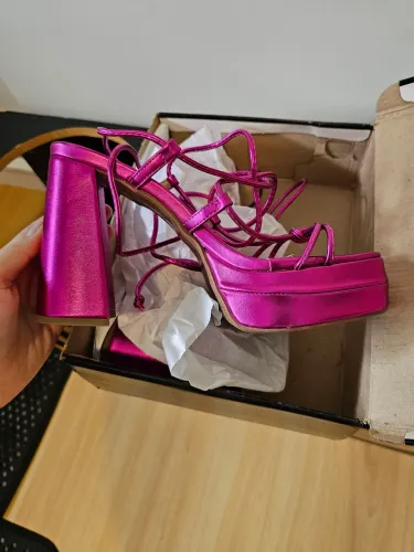 sandália meia pata rosa com amarração