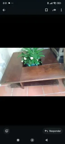 Mesa de centro em jacarandá, centro casado. 