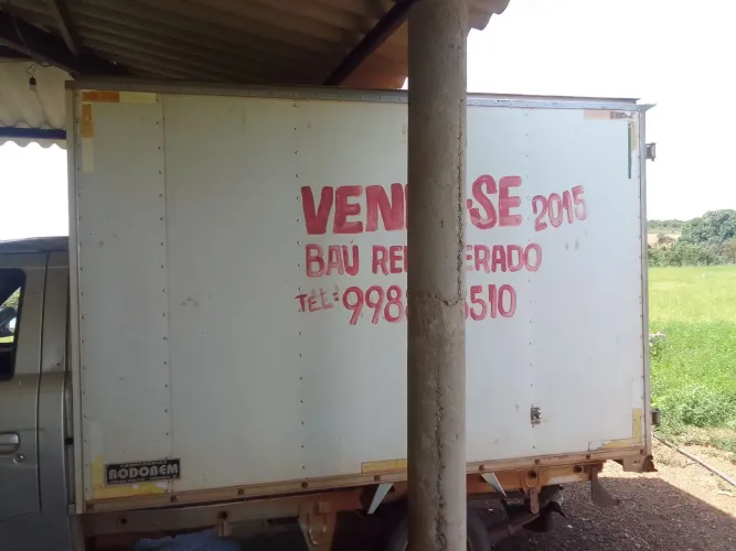 Vendo Baú refrigerado 