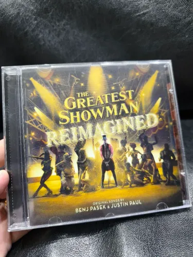 CD de músicas: The greatest showman. REIMAGINED