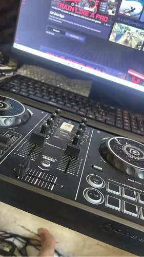 DDJ 200