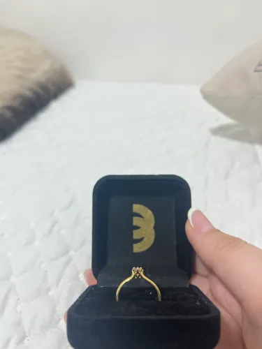Anel solitário de ouro 18k 