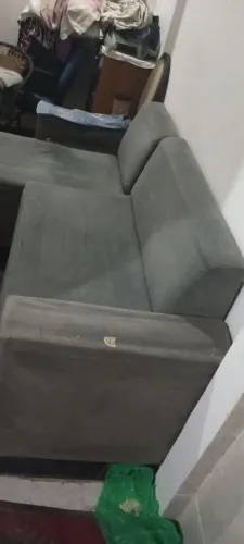 Vendo um sofá usado e bem conservado