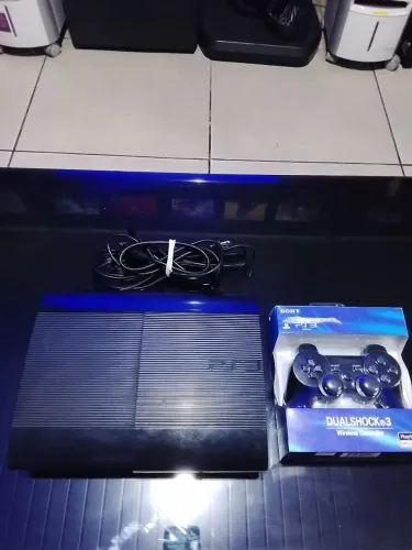PS3 500 GB + 40 Jogos