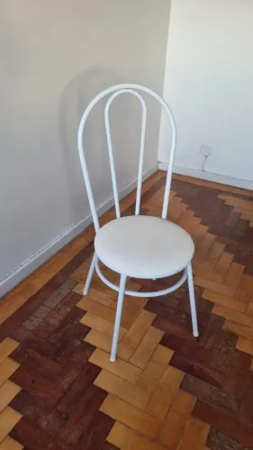 Cadeira Tubular Branca (apenas uma unidade)