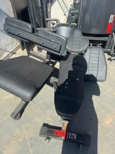 Equipamento de musculação