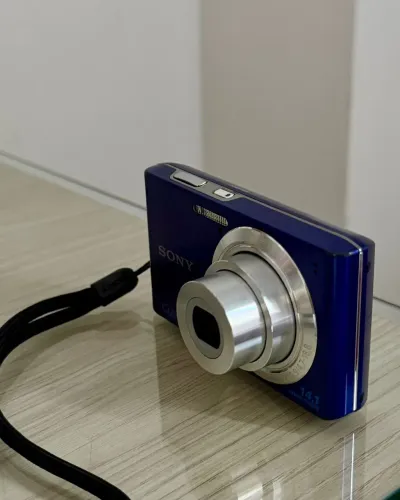 Sony Cyber-shot W610 Dsc-w610 Compacta Avançada Cor Azul (Usado)