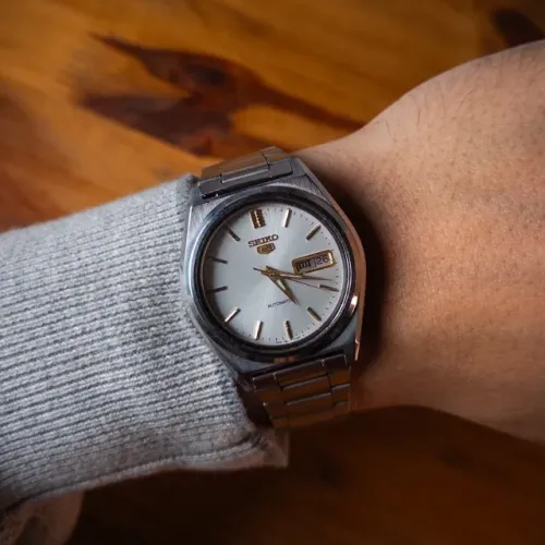 Seiko 5 7009-876A Vintage 1994 Automático - Mostrador Branco 37mm - PF216
