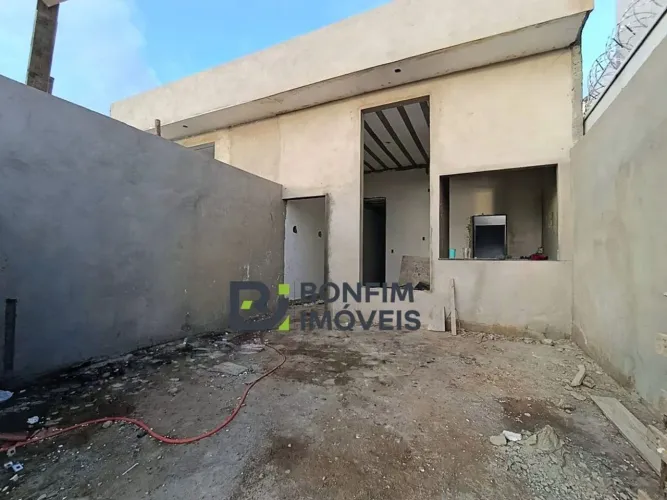 Casa plana 3 quartos no Bairro Parque Olímpico II