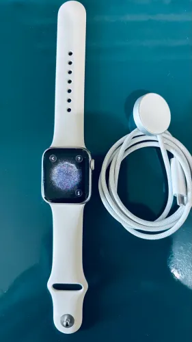 Apple Watch SE 3 40mm novo Garantia até 2027 + Carregador indução ORIGINAL