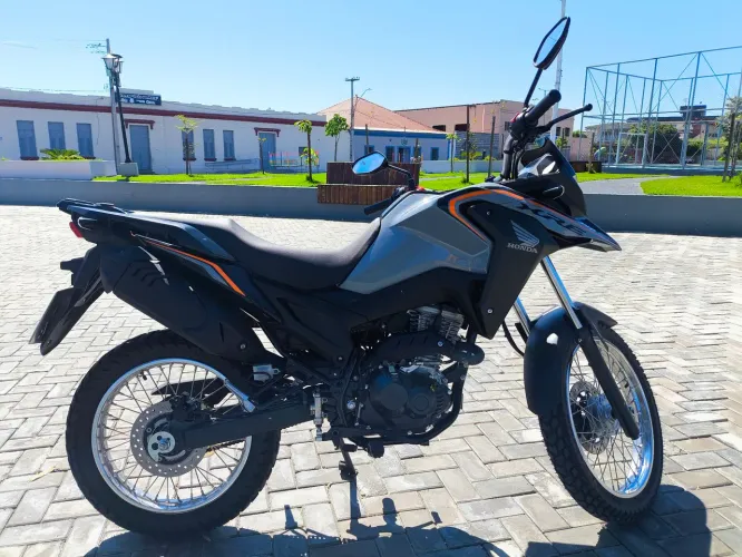 Honda XRE 190 Adv 2026 - apenas 425km