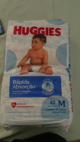 Fralda descartável M Huggies