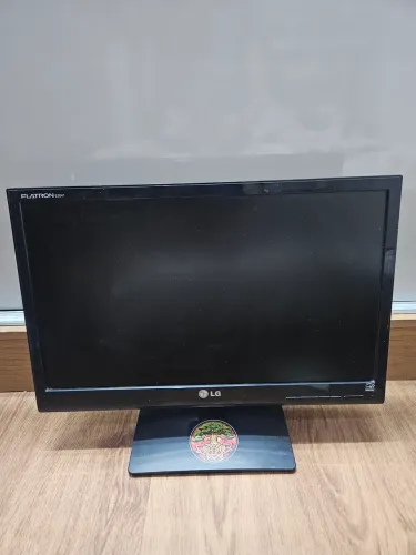 Monitor LG Flatron 20 Polegadas LED (Com Cabos) - Funcionando Tudo