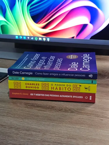 Kit 4 Livros: O Poder Do Hábito + Como Fazer Amigos + Os 7 Hábitos + O Milagre do Amanhã