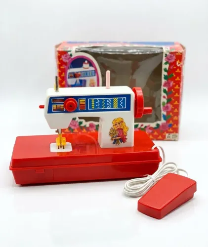 Antiga Máquina De Costura Infantil Estrela - Com Caixa E Manual