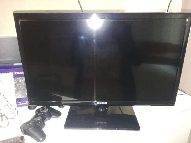 Vendo tv Samsung 300 não e smart