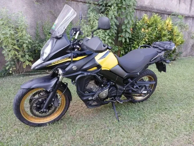 Vendo Suzuki Vstrom 650cc XT 2020