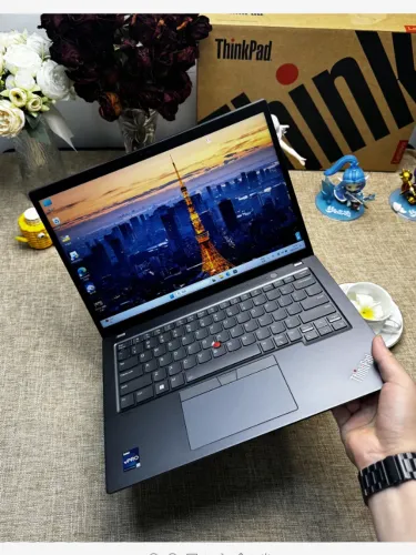 ThinkPad T14s Gen 4 - i7-1360P, 16GB LPDDR5, 256GB NVMe - Recondicionado sob Encomenda