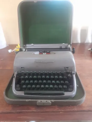 Maquina de escrever antiga Remington