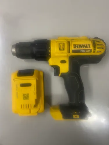 Parafusadeira dewalt DCD776
