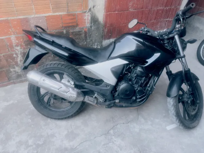 Fazer 250 ano 2005/6