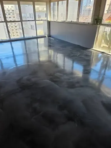 Porcelanato líquido cimenticio por M2 mão de obra Aparti de 30m2