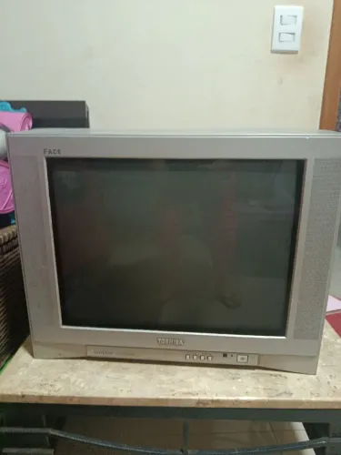 Tv antiga tubo
