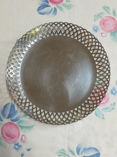 Fruteira / centro de mesa em inox vazado Meridional